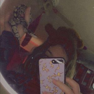 Meet your Posher, Ayriana